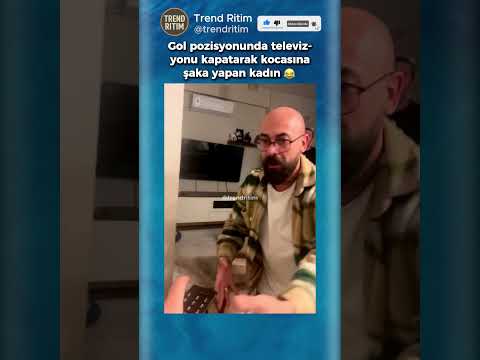Futbol İzleyen Eşine Televizyon Şakası Yapan Kadın 🤣😅 thumbnail