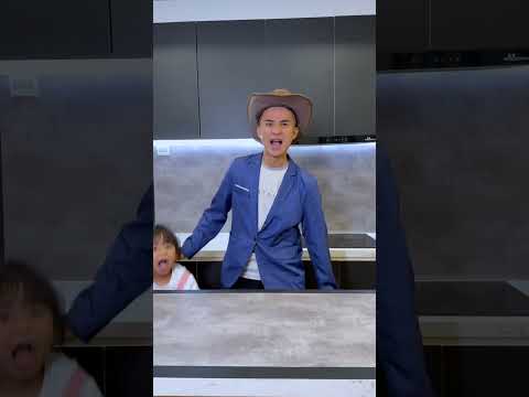 SH - Ông bố vui tính cùng với 2 con gái || Funny dad #shorts thumbnail