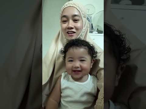 BABY IKUT PERGERAKAN KAMERA. thumbnail