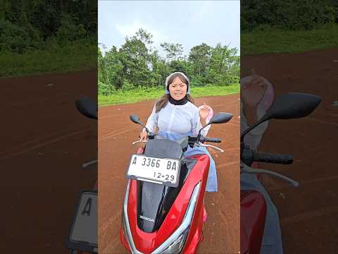 bawang putih naik motor mau kemana#trendingshorts thumbnail