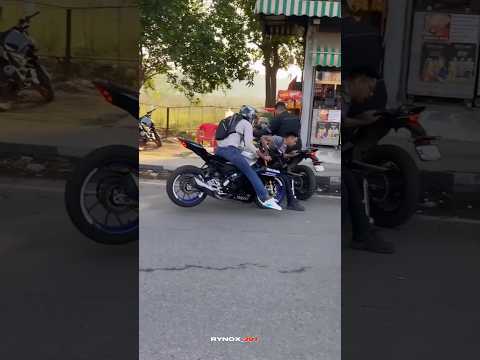 Yamaha R1M five Ka Crash Gaya 🤕🚀 #r15 #ytshorts #shorts #viralshorts thumbnail