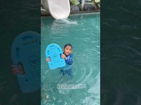 Yakin Keizo papi bisa berdiri di atas air pakai papan renang⁉️ thumbnail