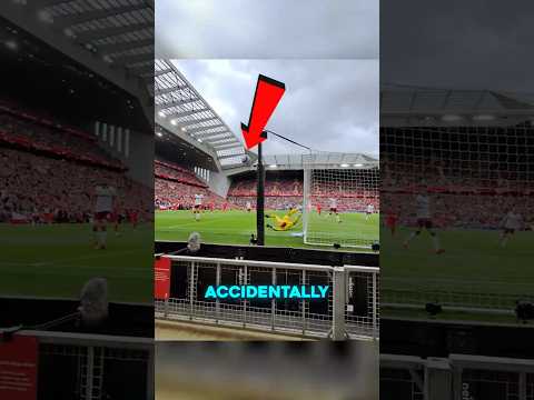 This Fan Changed The Entire Game 😱 (@alihamiditv) thumbnail