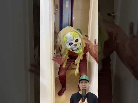 ADIK TAKUT LIHAT MAMA BERUBAH JADI HANTU‼️😱 @PresentHunt #remix #dubbing #trending thumbnail