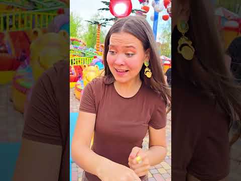 NO ONE HELPS ARIANA??? #shorts thumbnail