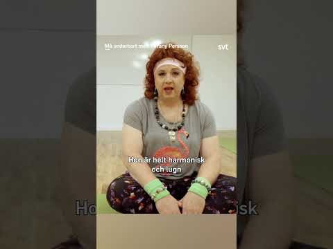 Modern yoga 🧘‍♀️😂 Må underbart med Tiffany Persson 👉 länk 👇#tiffanypersson #svthumor #svtplay thumbnail