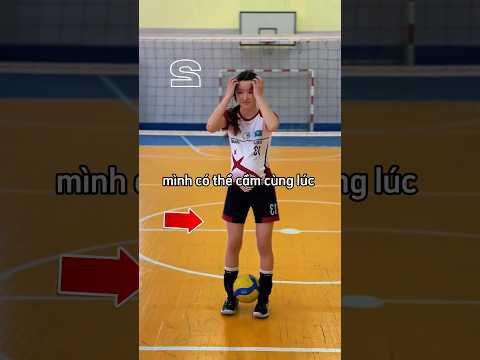 Không ai tin cô gái này có thể cầm 10 quả bóng cho đến khi ? thumbnail