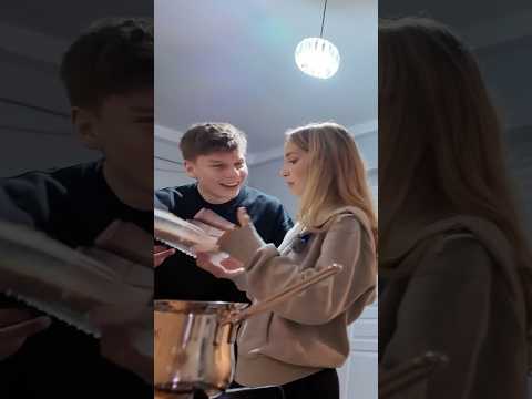 Su şakası. Ecrin Su Çoban thumbnail
