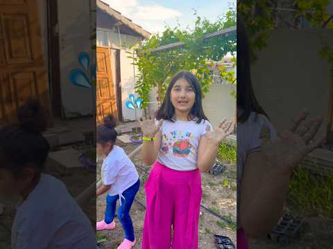 Ellerim Çamur oldu bakalım Bilge teyzesinin elinden tutacak mı🥲 #aboneolmayiunutmayin #funny thumbnail
