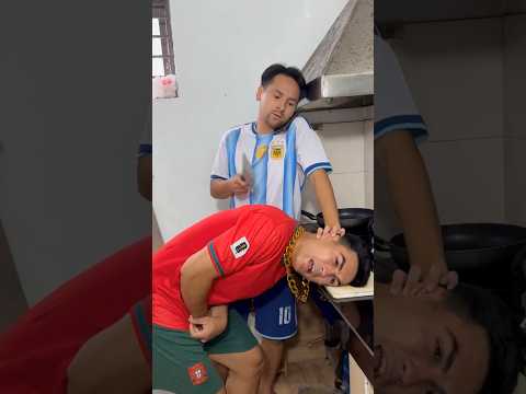What kind of meat dish did Messi cook?  #ronaldo thumbnail