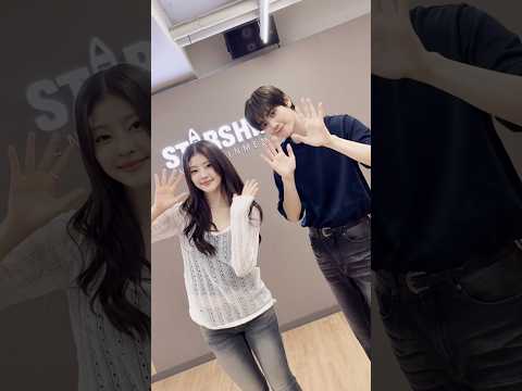 #CRAVITY #MINHEE 선배님과 반짝이는  ?? ???? ෆ ̖́-@CRAVITYofficial thumbnail