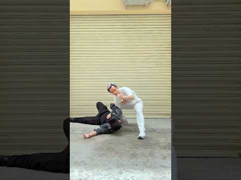 BEN EAGLE - Shirt Grabbed? DO THIS #MartialArts #ActionComedy #KungFu #Kindness #Trending #Viral thumbnail