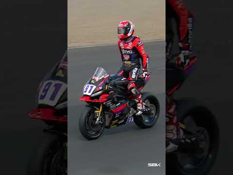 Vanucci wins Race 1 at Most 🎖️ | 2026 #CzechWorldSBK 🇨🇿 thumbnail