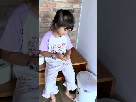 SH - Chị em trêu đùa nhau || The sisters tease each other. #shorts thumbnail