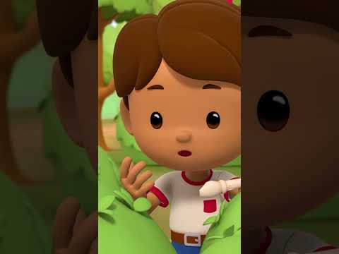 Leo Watches a Tapir Being Chased by a Leopard! 🐆 | Leo the Wildlife Ranger #shorts thumbnail