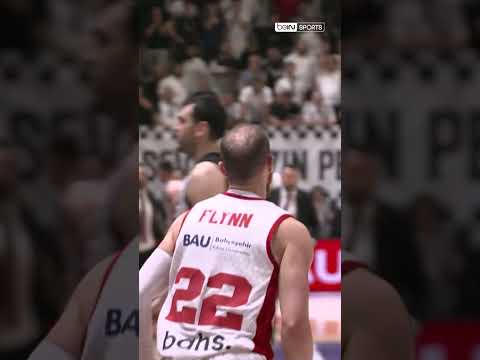 👀 Malachi Flynn, 3. çeyreği çok zor bir basketle kapatıyor! #shorts #beşiktaş #bahçeşehirkoleji thumbnail