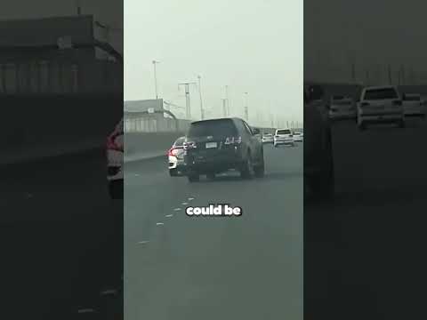 Why Drivers in Dubai Are So Kind ❤️ thumbnail