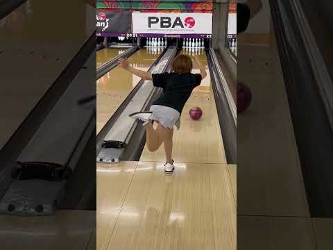 【来春までに強くならねば???】バイク女子ボウラーあいか?️?#bowling #shorts #shortvideo thumbnail