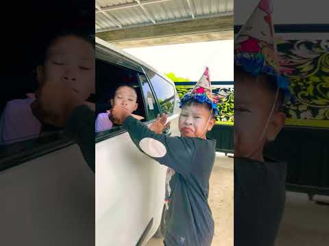 Cari kue ulang tahun thumbnail