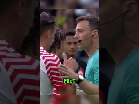 Cú đá phạt tệ nhất thế giới thumbnail