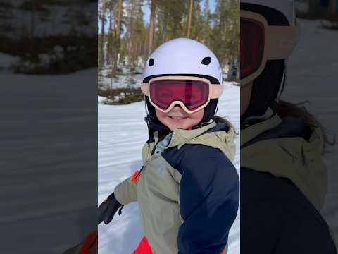 HURRA för LAURA 5 ÅR 🥳 #födelsedag #nalovardo #shorts thumbnail