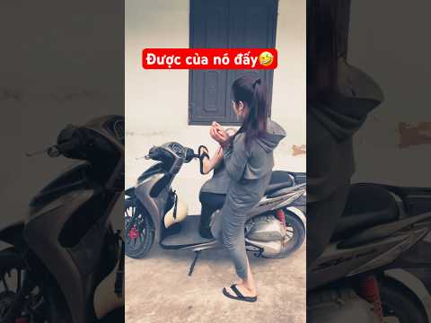 Đỉnh cao của bẻ khoá xe máy🤣 #shortvideo #xuhuongyoutube #haihuoc thumbnail