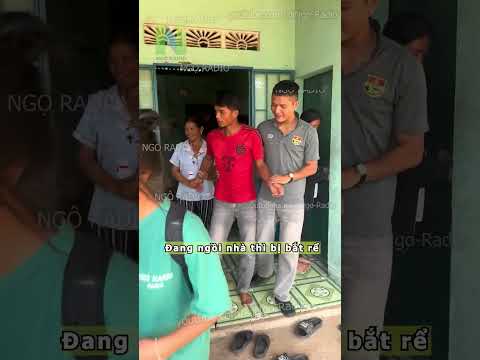 Đang ngồi nhà thì bị bắt rể thumbnail