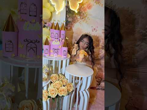 La fiesta de didi es de princesas #comedy thumbnail