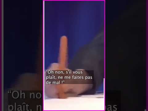 Arnaud Tsamère et son spectacle de fruit #humour thumbnail