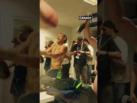 L’équipe de France a enflammé le vestiaire après sa victoire au Crunch Creator 🔥  #rugby #sports thumbnail