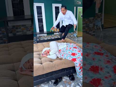 Ayah nyari mama,ternyata mama pingsan di sofa thumbnail