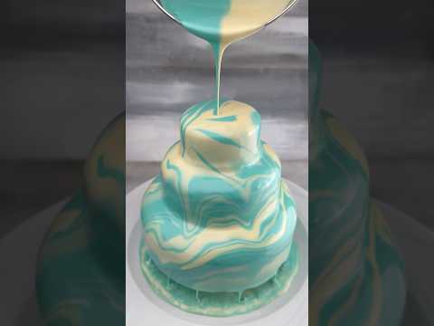 🐳 Pull me up 3 Layer chocolate underwater dream cake #cake #chocolate #underwater thumbnail
