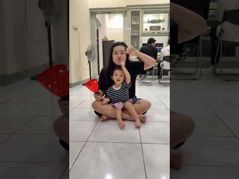 SIAPA YANG LEBIH JAGOO? #piuwfamily #funny #challenge #familyvlog #familychannel #familyvideo thumbnail