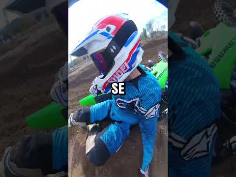 Mejores Amigos en Motocross thumbnail