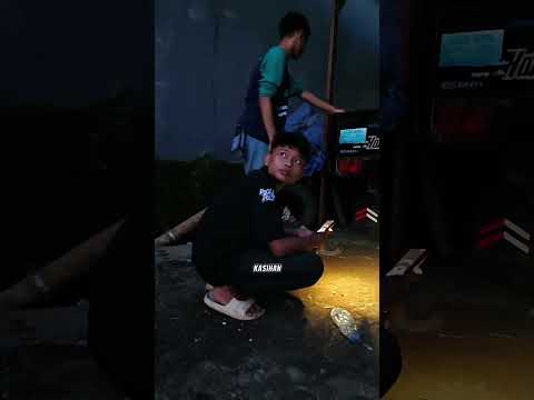 Mama Kaget Pemiliknya Marah Kaki Anjing Patah Pincang Terlindas Ban Mobil Papa. Maaf G Sngaja A??‍♂️ thumbnail