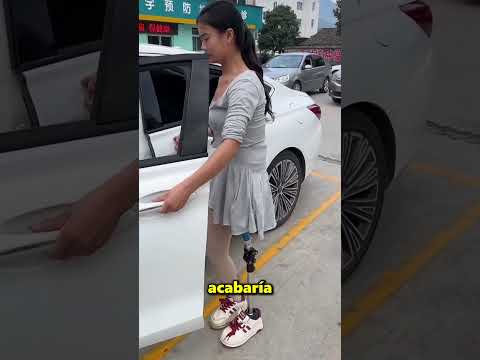 Esta Chica Conduce Con Una Pierna Prostética 😱 thumbnail