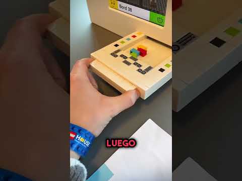 Este restaurante usa LEGO para tomar tu pedido #shorts thumbnail