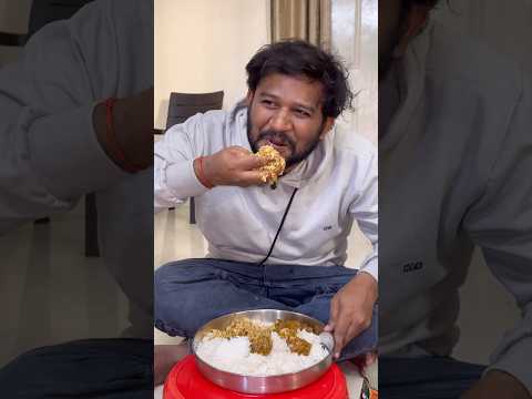 Eating 1 KG Chicken Curry with White rice and goli Soda #shorts #foodie thumbnail
