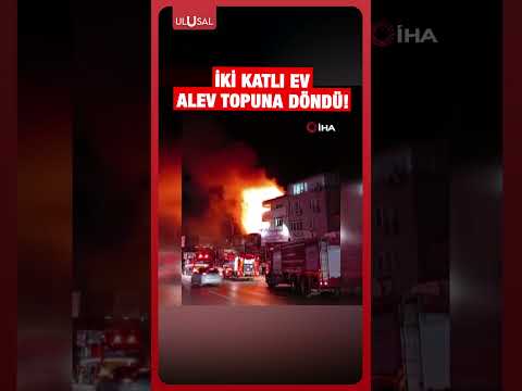 Bursa’da iki katlı ev alev alev yandı! İşte o anlar... #shorts thumbnail