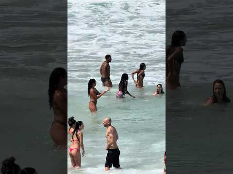 ?? Arpoador Beach A Wavy Day thumbnail