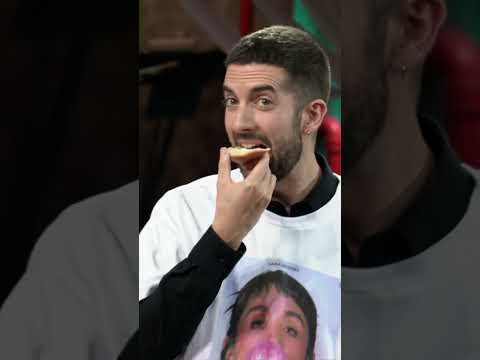 María Becerra, la reina de la torta frita #LaResistencia #shorts thumbnail