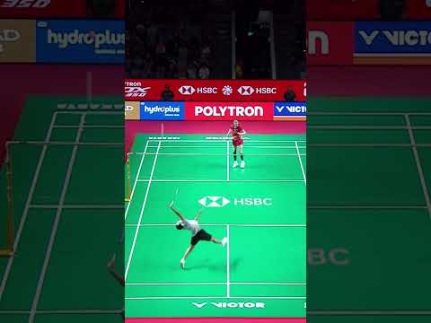 Turning the tide in this rally #shorts #badminton #BWF thumbnail