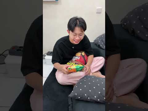 Adek ngambek tapi pengen thumbnail
