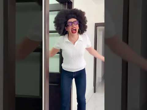 como cuando haces algo mal y tu mamá se enoja #shorts #humor #comedia #marukaylaschamakas #parati thumbnail