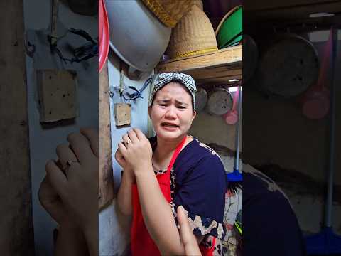 mamah ketakutan di mesin cuci ada hewan aneh #trendingshorts thumbnail