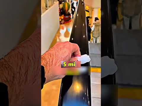 Сделает ли  наклейка сделает круг по эскалатору? Ответ удивил! thumbnail