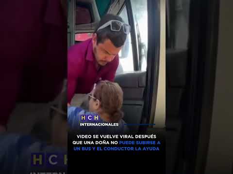¡Como un hijo! Conductor de bus cargó a viejita que nadie quería ayudar thumbnail
