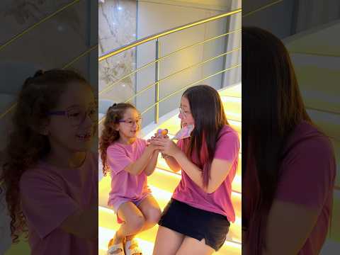 Olha o que ela fez ! (#funny #humor #comedy #luluperrier ) thumbnail