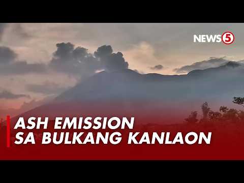 Ash emission sa Bulkang Kanlaon, nakuhanan thumbnail