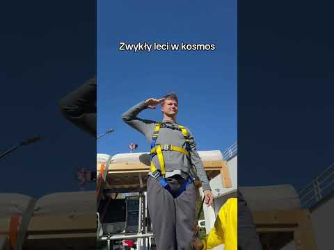 Zwykły leci w kosmos thumbnail